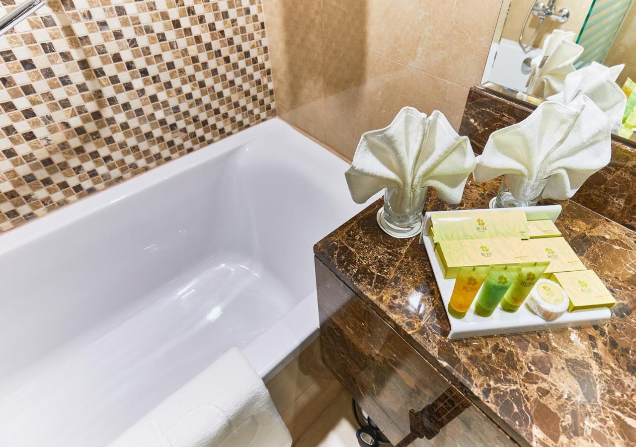 Rose Plaza Hotel Al Barsha Дубай Екстер'єр фото